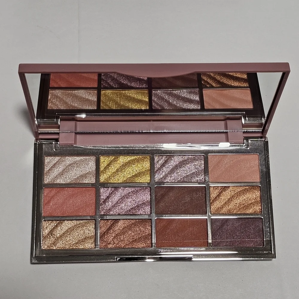 NEW Ciate London The Velvet Palette